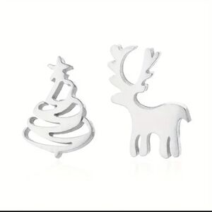 NEW! TIny CHRISTMAS Mismatched stud Earrings